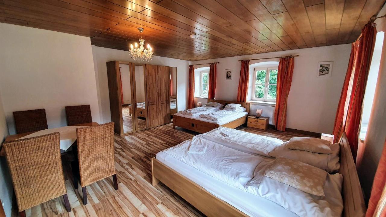Wirtshaus Zum Baumbach Ξενοδοχείο Aschau im Chiemgau Εξωτερικό φωτογραφία